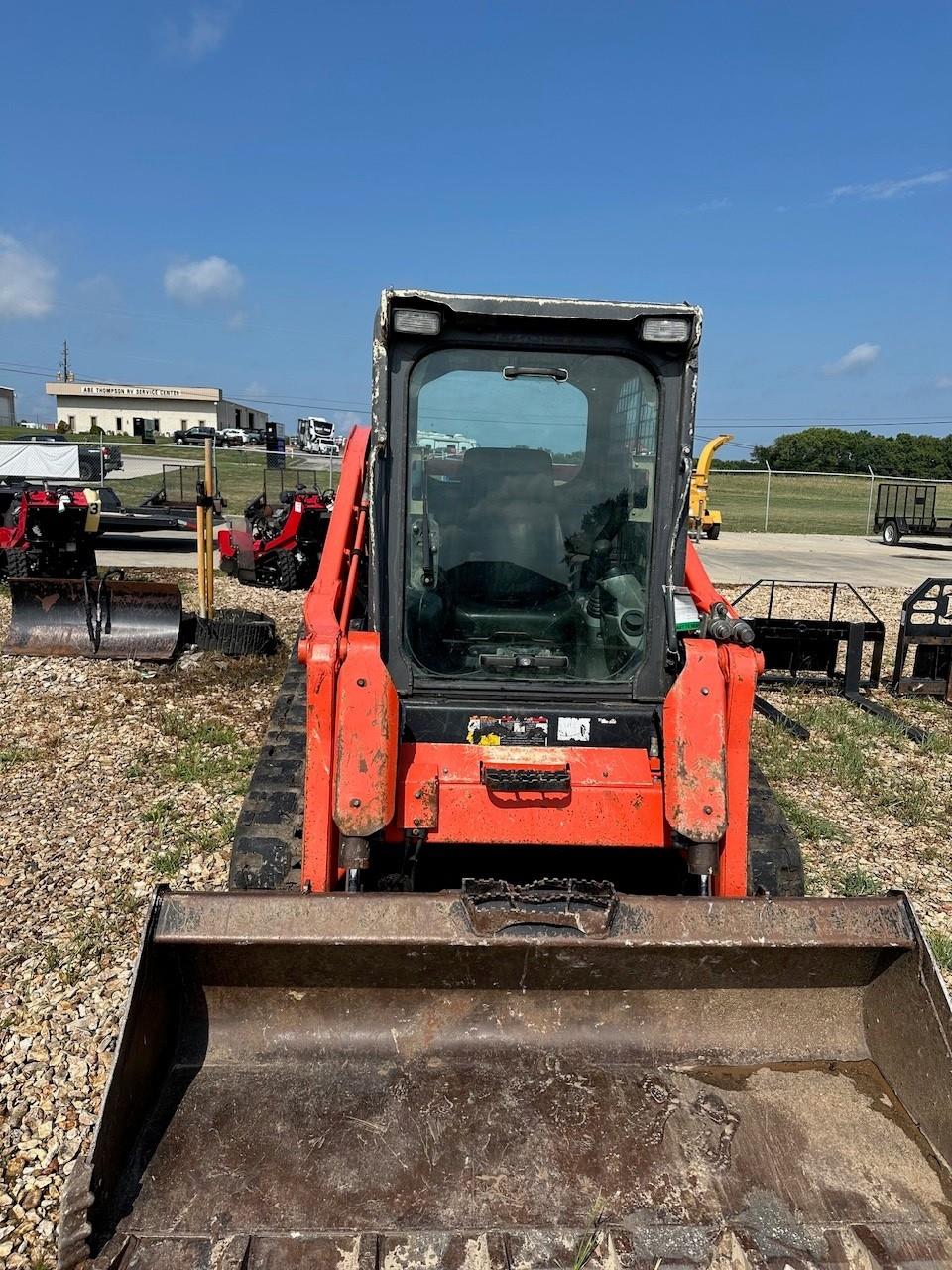 Used Equipment Sales RUBBER TRACK SKID-STEER UNILOADER in Oak Grove MO
